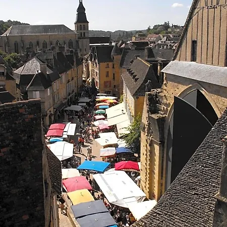 La Maison Du Notaire Royal