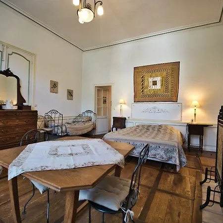 La Maison Du Notaire Royal Bed and breakfast