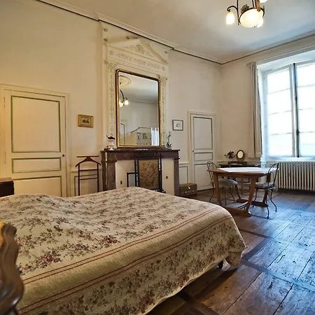 La Maison Du Notaire Royal Bed & Breakfast 3*